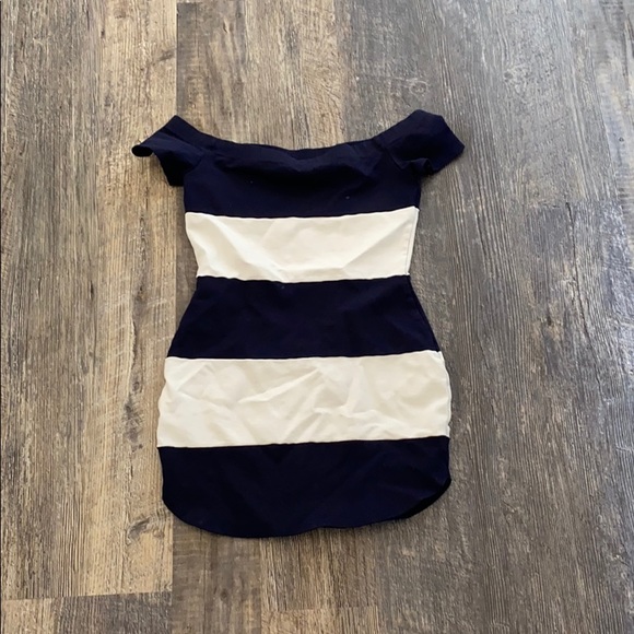 💙 Lovely Day Dress 💙 - Picture 3 of 3